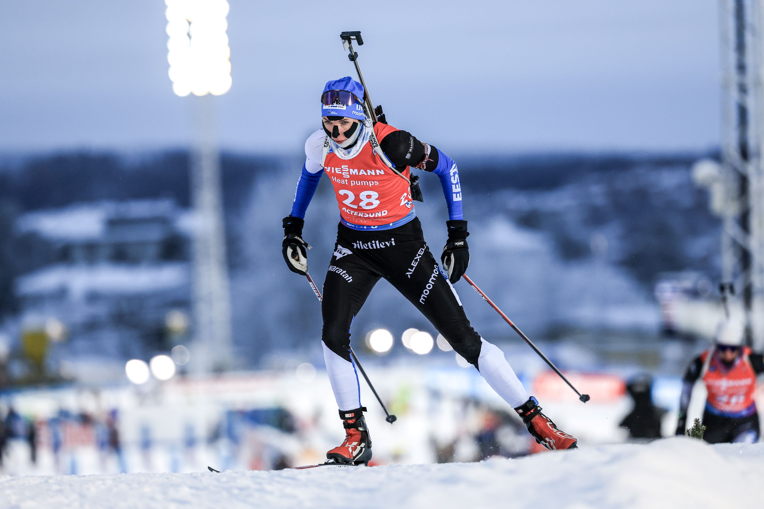 Tuuli Tomingas külmas jälitussõidus