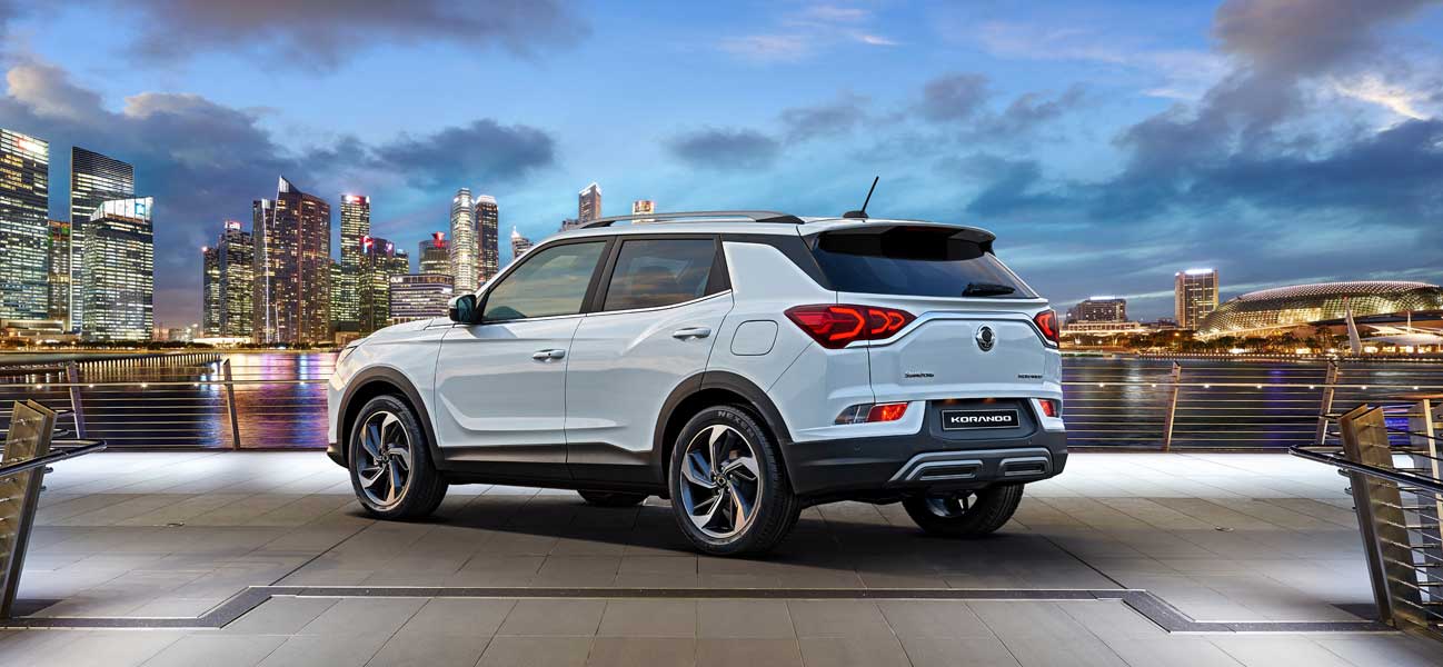 Uue SsangYong Korando tagantvaade nurga alt