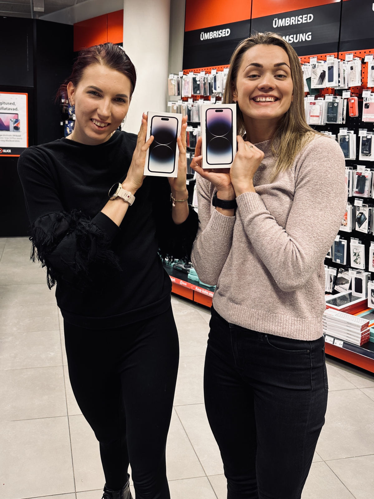 Klick kinkis Tuuli Tomingasele ja Susan Külmale uued telefonid_Tuuli blogi