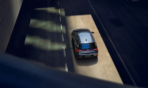 Hyundai i20 | Navigatsioonipõhine intelligentne kiirushoidik