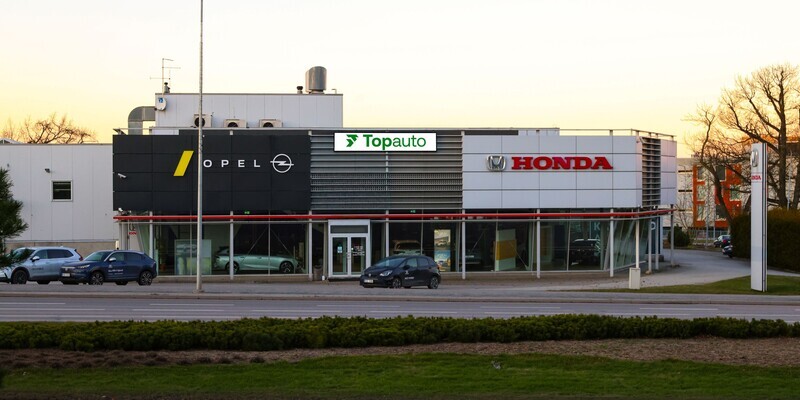 Topauto omandas Auto Bassadone Rocca al Mare esinduse Topauto omandas Auto Bassadone Rocca al Mare esinduse