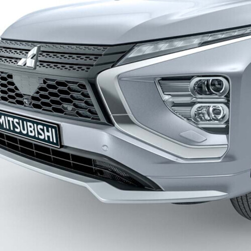 Eclipse Cross esistange lisa