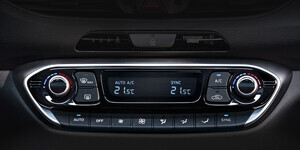 Hyundai i30 Fastbacki kahe tsooniga kliimaseade Hyundai i30 Fastbacki kahe tsooniga kliimaseade